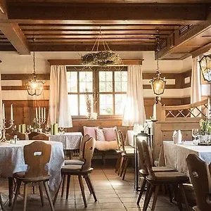 3* Szálloda Landgasthof Weisses Lamm